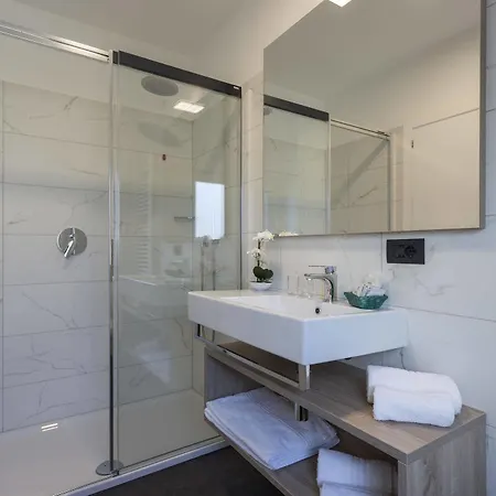 Tourist Hotel 3*