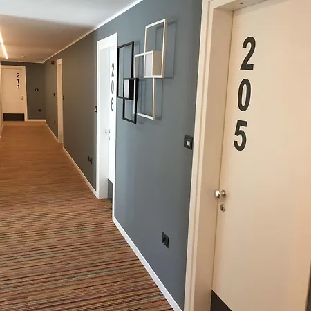 Tourist Hotel Brixen